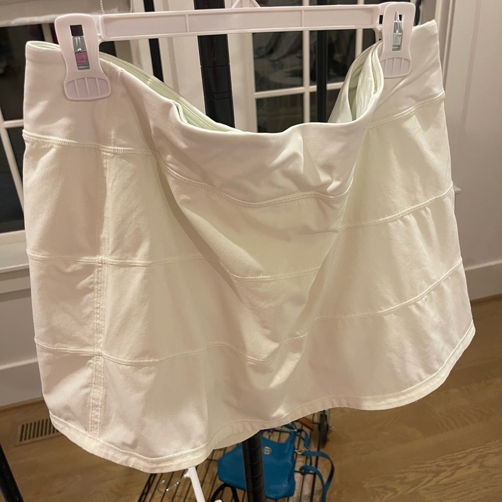 very light yellow